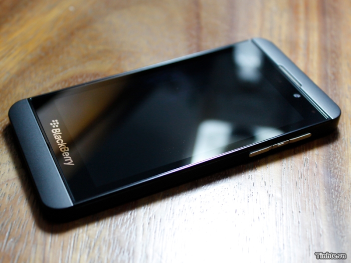 Is this the BlackBerry 10 L-Series smartphone?