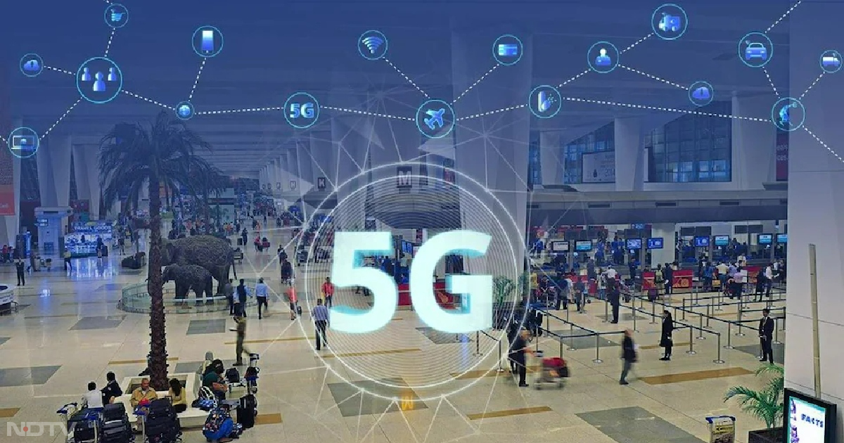 एक समाचार एजेंसी का हवाला देते हुए NDTV ने बताया, वैष्णव ने ओडिशा में Jio और Airtel की 5G सर्विस शुरू करने के लिए आयोजित एक कार्यक्रम से संवाददाताओं से बात करते हुए कहा, ''BSNL 2024 में 5G सर्विस शुरू करेगी।'' उन्होंगे आगे यह भी कहा कि ''पूरे ओडिशा में दो साल के भीतर 5G सेवाएं शुरू की जाएंगी।