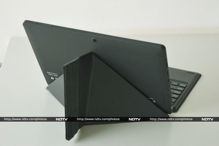 The <a href="http://gadgets.ndtv.com/croma-1177-1815">Croma 1177</a> has a 2-megapixel rear camera.