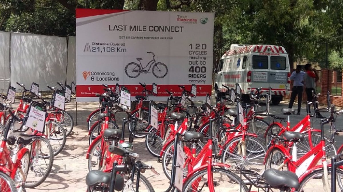 सबसे नई ई-बाइक रेंटल सर्विस में शामिल Green Ride को जनवरी 2022 में शुरू किया गया था। इस सर्विस में दिल्ली साइकिल प्राइवेट लिमिटेड कंपनी की साइकिल रेंट पर दी जाती है। यह सर्विस भी राजधानी के कई क्षेत्रों में फैली है। रेंटल की बात करें, तो इस सर्विस के लिए 5 रुपये प्रति 30 मिनट चार्ज लिया जाता है। यह चार्ज दिल्ली के रोहिणी क्षेत्र के लिए है। हालांकि, राजधानी के अन्य इलाकों में इस सर्विस को फिलहाल मुफ्त में मुहैया कराया जा रहा है।