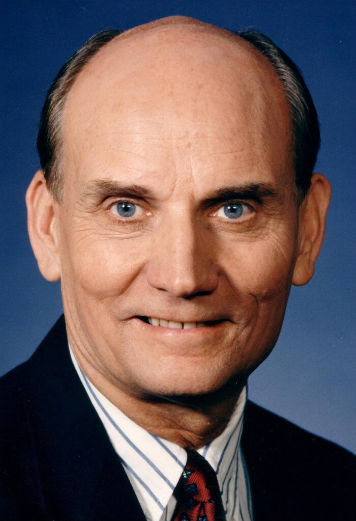It carried US Congress member Jake Garn on its fourth journey. He became the first sitting US Congress member in space.