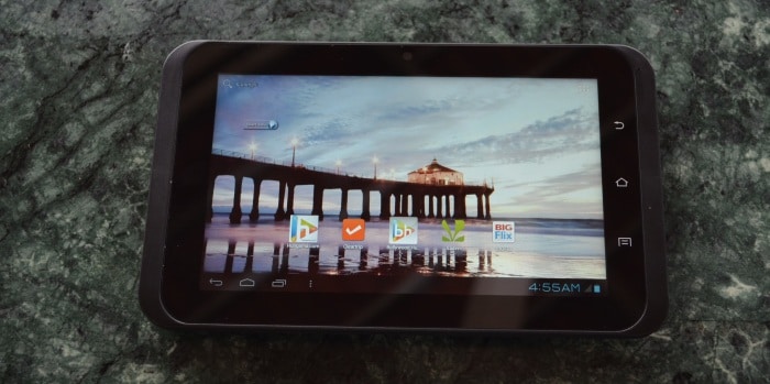 HCL ME Y2 sports a 7-inch multi-touch capacitive screen with 1024x600p display.