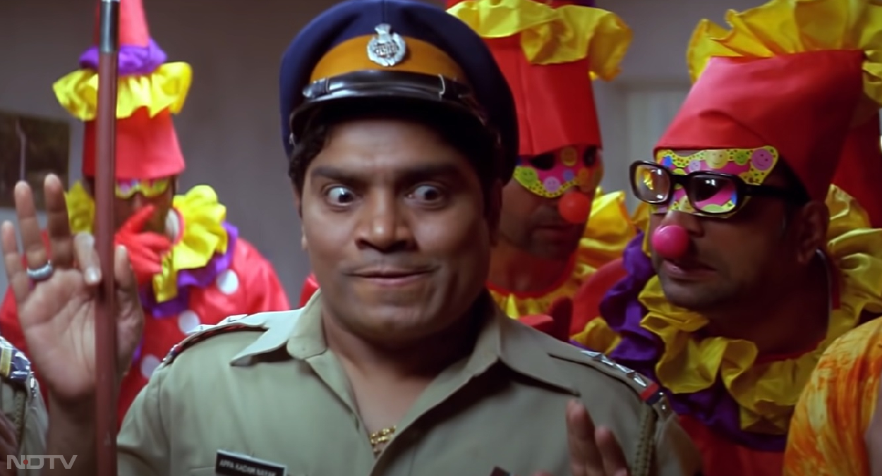 हेराफेरी और फ‍िर हेराफेरी फ‍िल्‍म के सबसे बड़े किरदार थे, राजू, श्याम और बाबूराव। इन्‍हें निभाया था अक्षय कुमार, सुनील शेट्टी और परेश रावल ने। हेराफेरी 3 की चर्चा कई साल पहले शुरू हो गई थी। कहा जाता है कि फ‍िर हेराफेरी को निर्देश‍ित करने वाले नीरज वोरा की साल 2017 में मौत के बाद फ‍िल्‍म कुछ अटक सी गई। कहा जाता है कि जब नीरज वोरा की मौत हुई, उस दौरान वह हेराफेरी 3 पर ही काम कर रहे थे। उनके बाद फ‍िल्‍म पर काम आगे बढ़ा, लेकिन अक्षय कुमार ने सार्वजनिक तौर पर कह दिया वह इस फ‍िल्‍म का हिस्‍सा नहीं है। अब अक्षय भी साथ आ गए हैं।