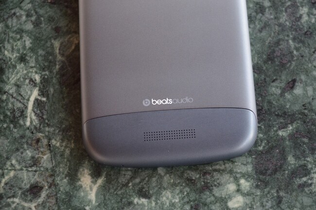 It is company's thinnest phone till date with an extremely sleek design and comes integrated with Beats Audio.
