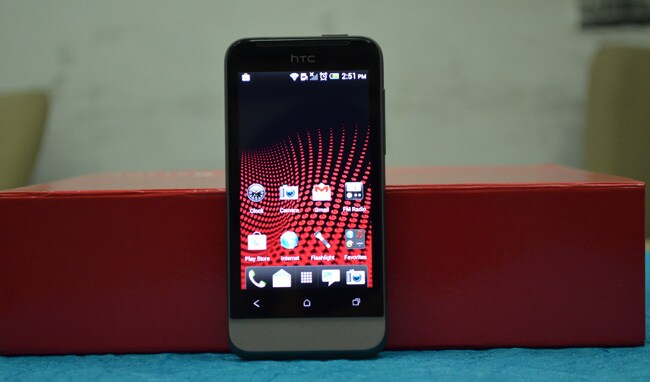 HTC One V in pictures