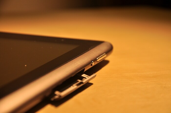 The right edge of the device includes the volume rocker, the screen orientation lock and a compartment for the microSD card. (Photo : Harshit Walia)
