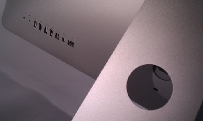 The features packed in by the beautiful 27-inch iMac does not come cheap and will cost you a whopping Rs. 1 Lakh (Photo: Sameer Mitha)