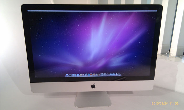 The 27-inch display with edge to edge glass covers nearly the entire front of the enclosure. (Photo: Sameer Mitha)
