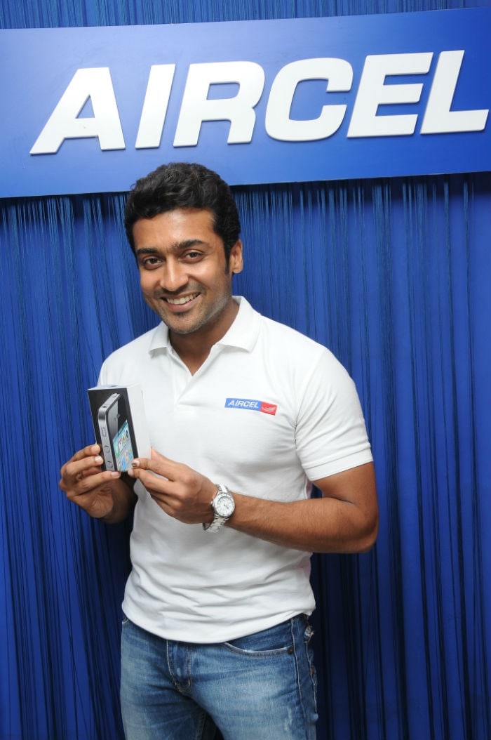 Aircel brand ambassador, Southern superstar Suriya, brought some filmy glamour to the Chennai launch.