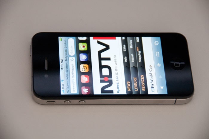 The US pricing of the iPhone 4 stands at $199 for the 16GB variant and $299 for the 32GB variant.
