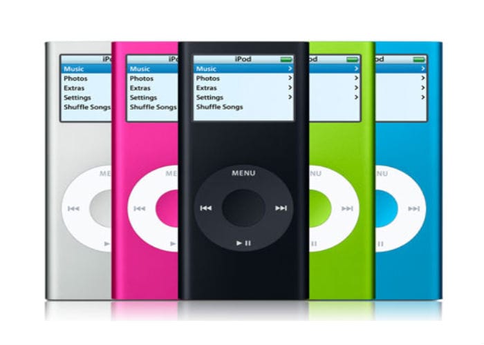 The iPod Mini by 2005 was in its second generation which now offered users enhanced battery life and upto 6GB of flash based memory.