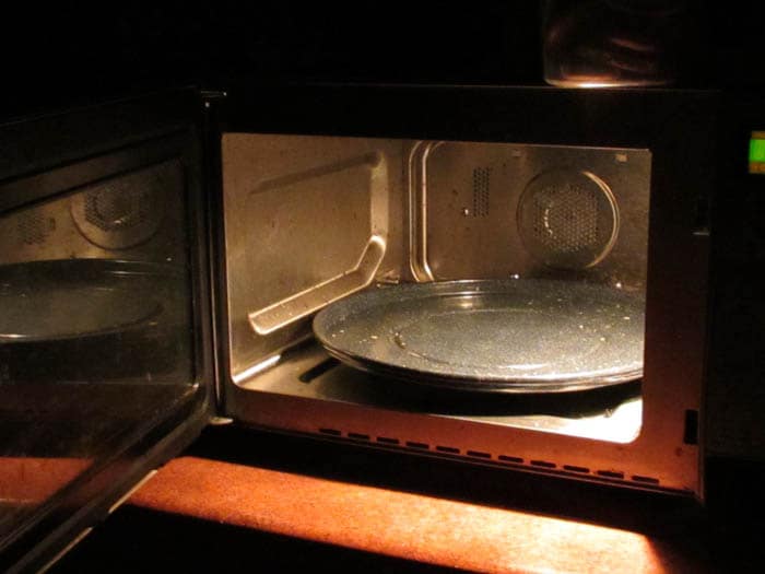 From the IXUS 1100HS: Even in extreme low light conditions, the noise levels are fairly low.