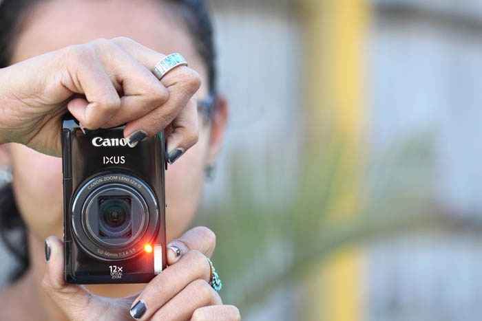 A focus-assist lamp allows the IXUS 1100HS to find focus even in very low light conditions.