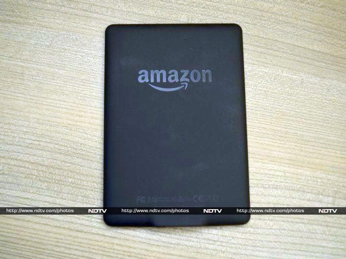 The back panel of the all new Kindle Paperwhite 3G (2013) has a matte finish.