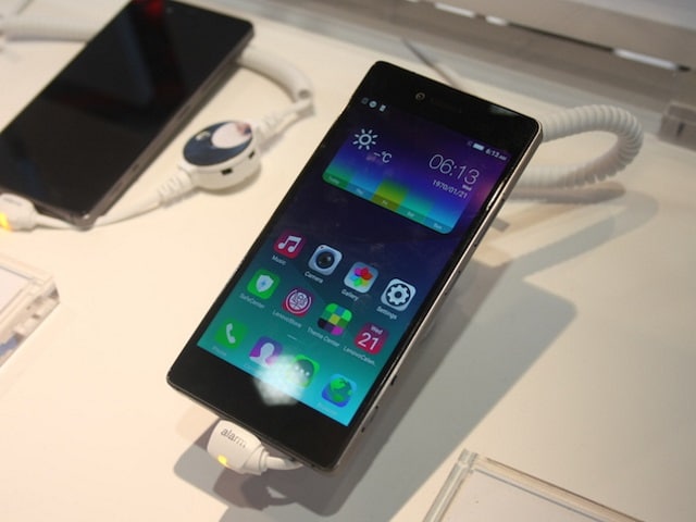 Photo : Lenovo A7000 and Vibe Shot: First Look