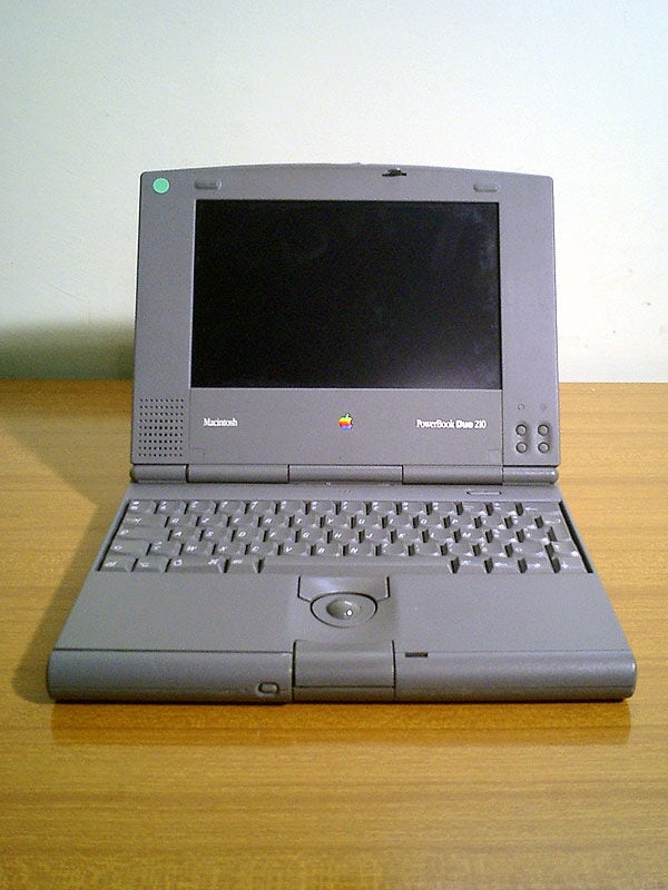 <b>PowerBook Duo</b><br><br>
Manufactured and sold by Apple, the PowerBook Duo was a line of small subnotebooks that were more compact than the PowerBook Line. Launched in 1992, the new range of devices was available till 1997 in seven different models, namely the Duo 210, 230, 250, 270c, 280, 280c, and 2300c. The PowerBook Duo was the lightest, weighing only 1.85kgs and also the slimmest PowerBook of its time. Even though the specifications were great, the device had a few drawbacks. The Duo used 88% of the standard keyboard that made it difficult to type on. Likewise, the size of the trackball too was reduced adding to the inconvenience.