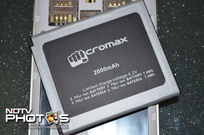 <a href="http://gadgets.ndtv.com/micromax-canvas-4-912">Micromax Canvas 4</a> has a 2000mAh battery.