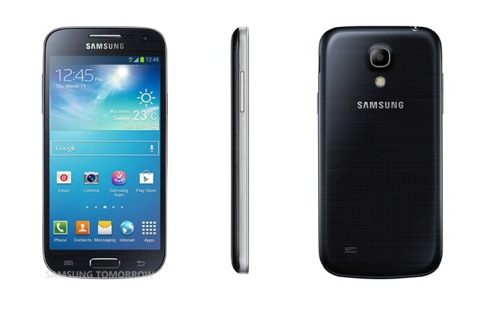 <a href="http://gadgets.ndtv.com/samsung-galaxy-s4%20mini-814">Samsung Galaxy S4 mini</a> features a 4.3-inch qHD Super AMOLED display and is powered by a 1.7GHz dual-core processor.<br />
Launch Price: Rs. 27,990.<br /> 	
<a href="http://gadgets.ndtv.com/mobiles/news/samsung-galaxy-s4-mini-now-available-for-pre-orders-at-rs-27990-392340">Read more</a>