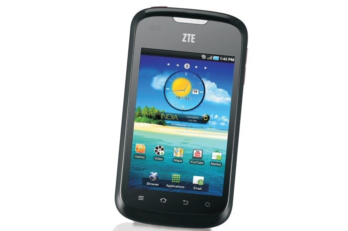 <a href="http://gadgets.ndtv.com/zte-kis-flex-935">ZTE Kis Flex</a>  sports a 3.5-inch QVGA display and runs Android 2.3. It is powered by a 1GHz processor with 256MB of RAM.<br /> 	
Launch Price: Rs. 5,799.<br /> 
<a href="http://gadgets.ndtv.com/mobiles/news/zte-launches-six-new-smartphones-four-new-data-cards-in-india-394498">Read more</a>