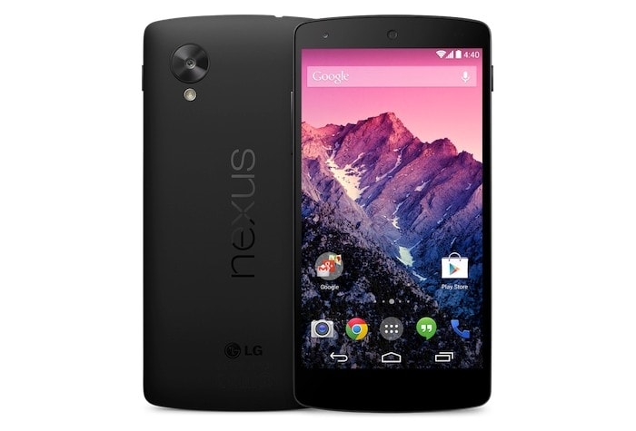 <a href="http://gadgets.ndtv.com/lg-google-nexus-5-1115">Nexus 5</a> comes with a 4.95-inch full-HD IPS display and is powered by a 2.26GHz quad-core Qualcomm Snapdragon 800 processor alongside 2GB of RAM.
<br /> 	


<a href="http://gadgets.ndtv.com/mobiles/news/google-nexus-5-with-android-44-kitkat-launched-coming-soon-to-india-at-rs-28999-440203">Read more</a>