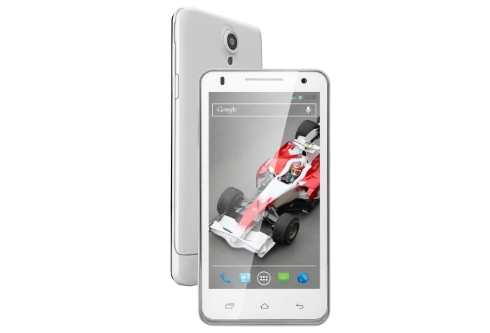 <a href="http://gadgets.ndtv.com/xolo-q900-1109">Xolo Q900</a> features a 4.7-inch HD (720x1280 pixel) TFT display which boasts a pixel density of 312ppi.
<br /> 

<a href="http://gadgets.ndtv.com/mobiles/news/xolo-q900-with-47-inch-hd-display-launched-at-rs-12999-xolo-a600-listed-439193">Read more</a>