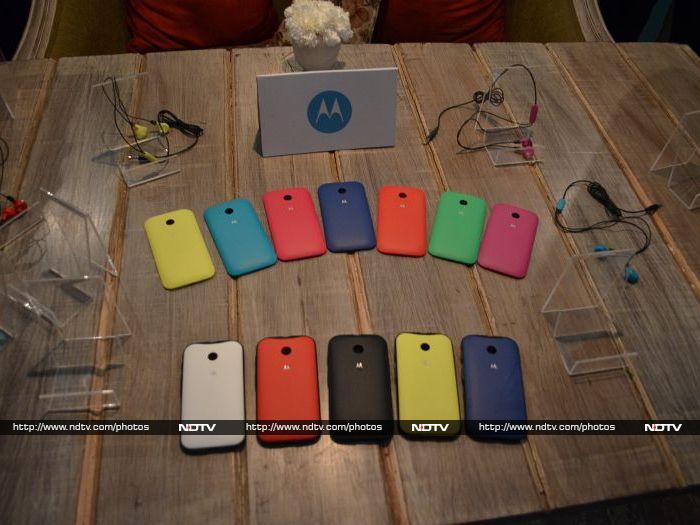 The <a href="http://gadgets.ndtv.com/motorola-moto-e-1595">Moto E</a> features interchangeable back cover called the 'Motorola Shells', which provide some colour combinations for users' customization.