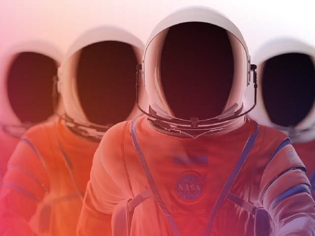 50 साल बाद चंद्रमा की उड़ान भरेंगे ये 4 अंतरिक्ष यात्री, एक महिला भी शामिल, जानें सभी के बारे में