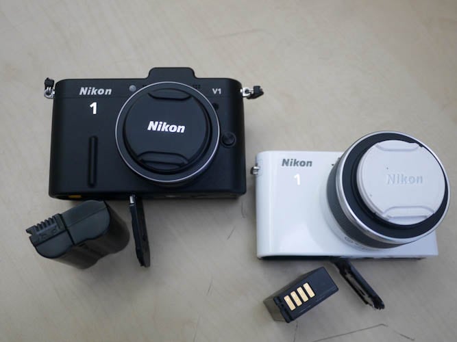 Nikon V1 comes with a bigger 1900 mAh battery whereas Nikon J1 comes with 1020 mAh battery