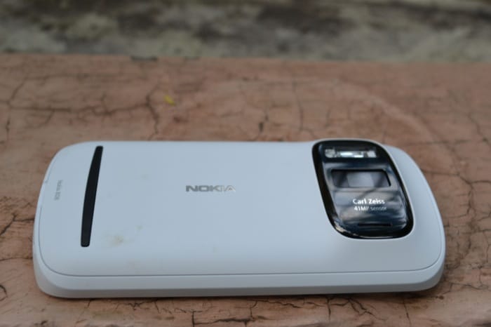 The white smartphone is a bit of a dust magnet. The 808 PureView is also available in black colour.