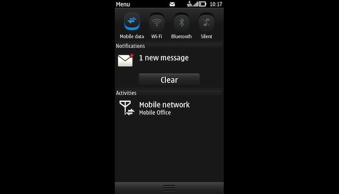 The 808 runs Nokia Belle (Symbian 10.1) that brings improvements like pull-down status/ notification bar and free-form resizable home-screen widgets.