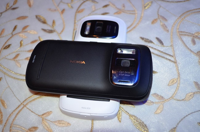 The handset is available in shades of white, black and red.