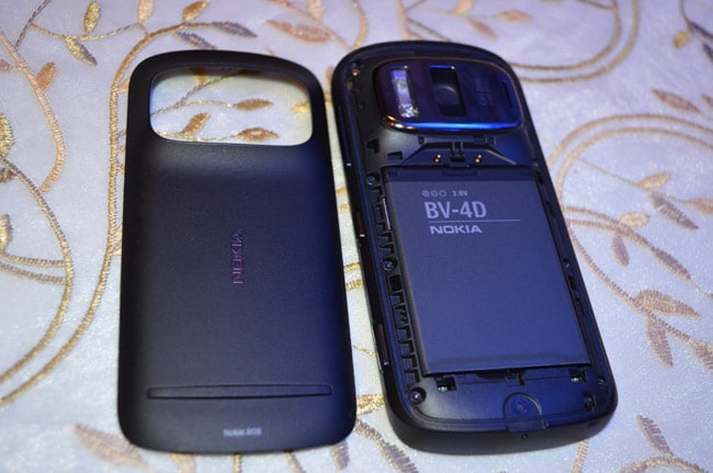 The PureView 808 is powered by a 1.3 GHz processor with 512MB RAM and has 16GB internal memory expandable via microSD card.