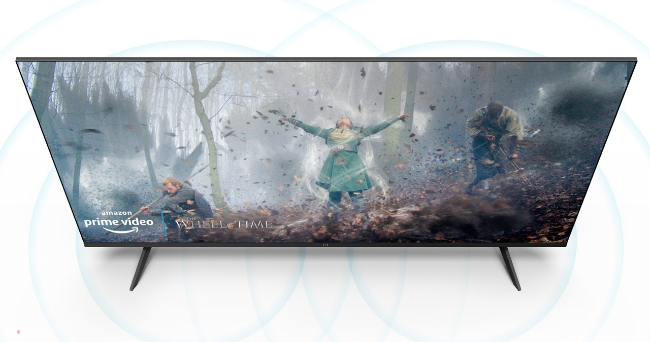 ऑपरेटिंग सिस्टम की बात करें तो यह टीवी Android TV 10 पर काम करता है। वॉयस एसिस्टेंट के लिए इसमें गूगल एसिस्टेंट बिल्ट इन और एक्लेसा दिया गया है। इसके अलावा इस टीवी में क्रॉम कास्ट और मीरा कास्ट बिल्ट इन है।