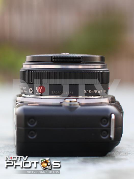 The Lumix DMC-GF5 leaves the left side of the body absolutely bare.