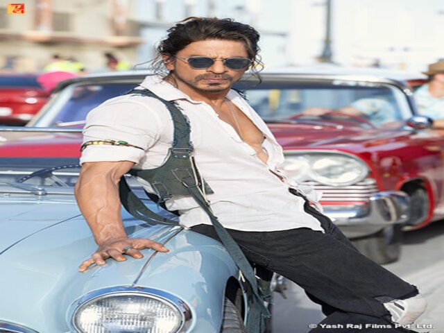 Pathaan Collection : 1000 करोड़ कमाने से कितनी दूर है शाहरुख खान की फ‍िल्‍म, जानें 18वें दिन की कमाई