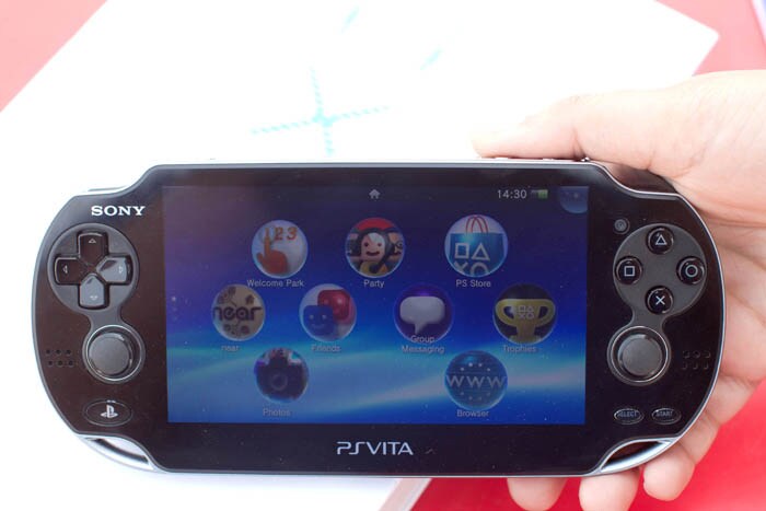 In Pics Sony Playstation Vita Images Ndtv Gadgets 360