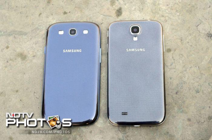 Samsung Galaxy S III (left) and Galaxy S4 (right)- back cover.