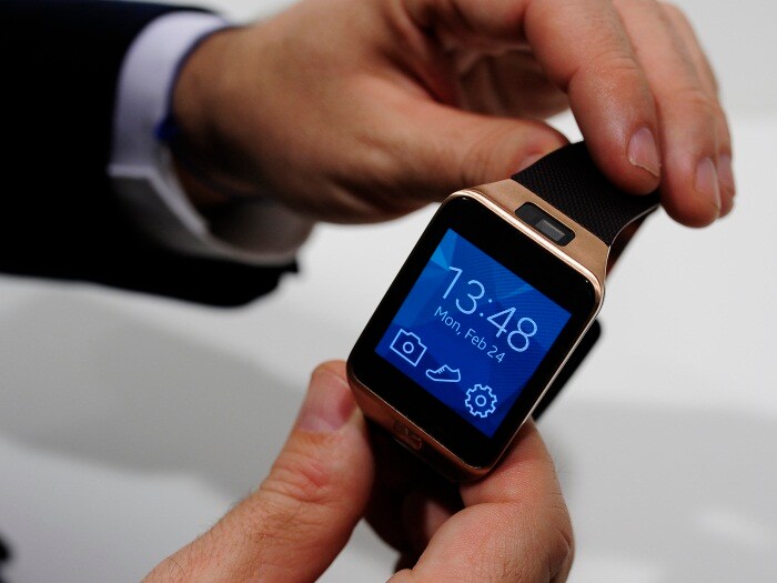 Samsung Gear 2 comes with a heart rate sensor, a pedometer and various tools to measure exercise, sleep and stress levels.