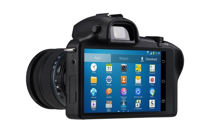 With Android 4.2 Jelly Bean, users can choose from an entire universe of Android apps to help personalize their Samsung GALAXY NX.