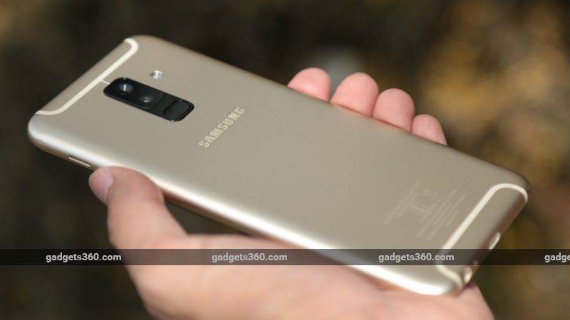 Samsung Galaxy A6+ Gallery Images