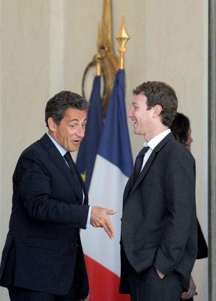 Politics and Technology ? unlikely bedfellows? Not if this picture is anything to go by. A Kodak moment at the e-G8. (Photo: AFP)