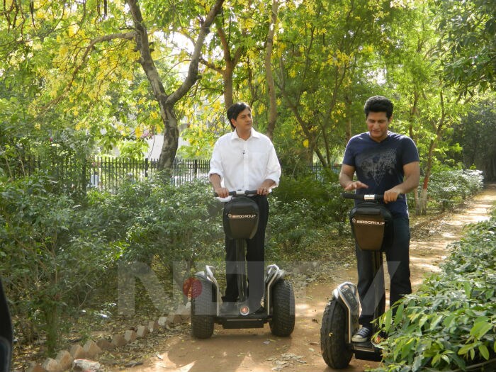 The Gadget Gurus get some hands on time with the Segway PT (Personal Transporter)