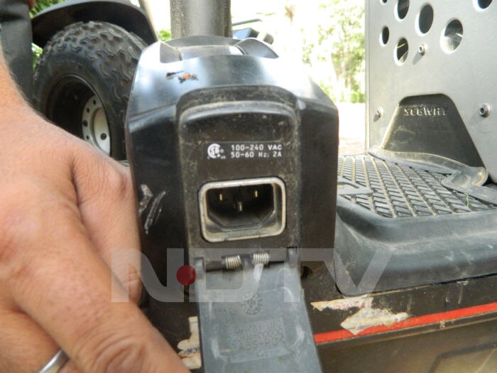 Phosphate-based lithium-ion batteries chargeable from households power the device. It balances with the help of dual computers running proprietary software, two tilt sensors, and five gyroscopic sensors.