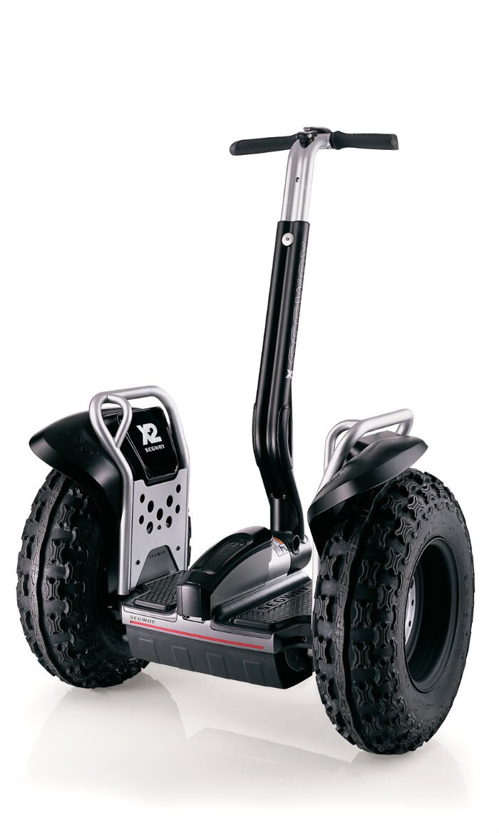 The x2 on the other hand is the all-terrain model and can be used on rougher ground as well. Ideal for the golf course and rough terrain parks and will last up to 38km on a full charge. Both the models cost between Rs. 450,000 and Rs. 500,000.