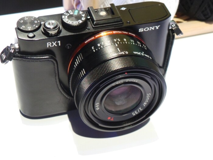 World's first fixed lens 35mm digital camera with 24MP resolution.(Image credit: Rajiv Makhni)