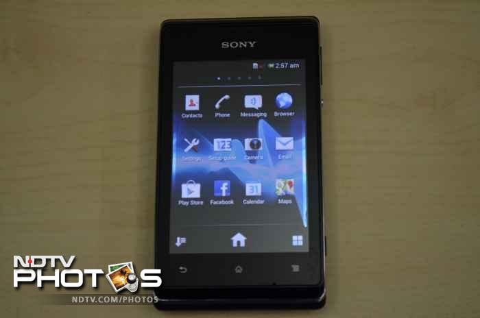Sony Xperia E Dual: In pictures