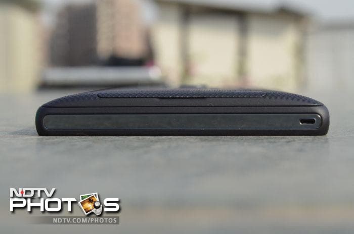 The bottom doesn't have any ports.
