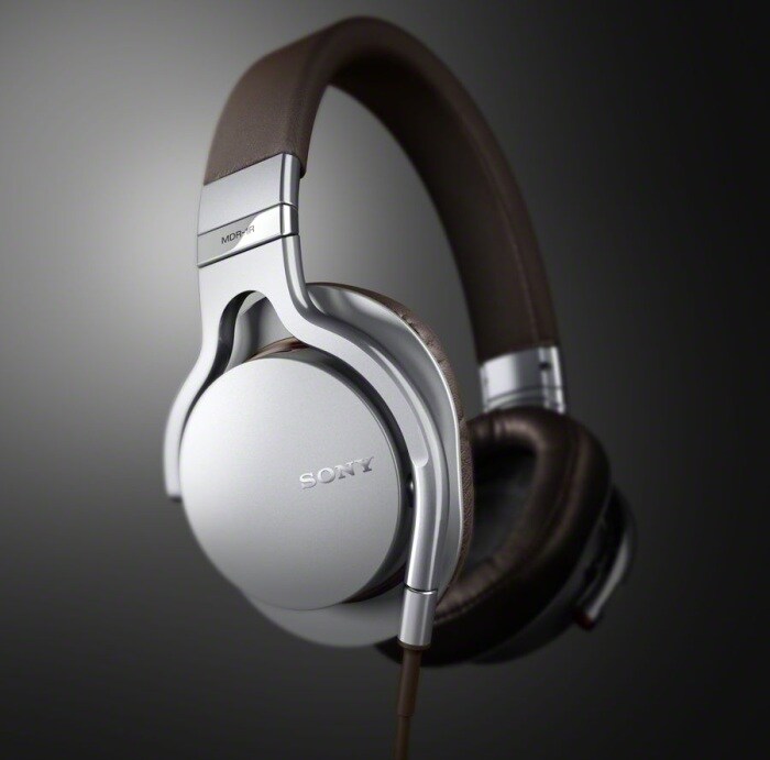 The headphones are available in available in three options - standard (MDR-1R), digital noise cancelling (MDR-1RNC) and Bluetooth wireless (MDR-1RBT) versions.