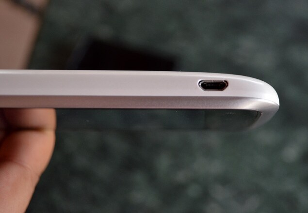 The Micro-USB port, used for both charging and data transfers sits at the bottom right hand side of the phone.