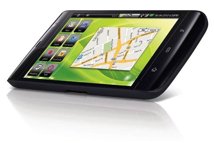 <b>Dell Streak:</b> <br><br>
<b>USP:</b><br><br>
 Access to the Android Market place for Apps, rear (5MP) and front facing (VGA) camera for video conferencing, small enough to fit into your pocket, flash support expected by the end of the year.